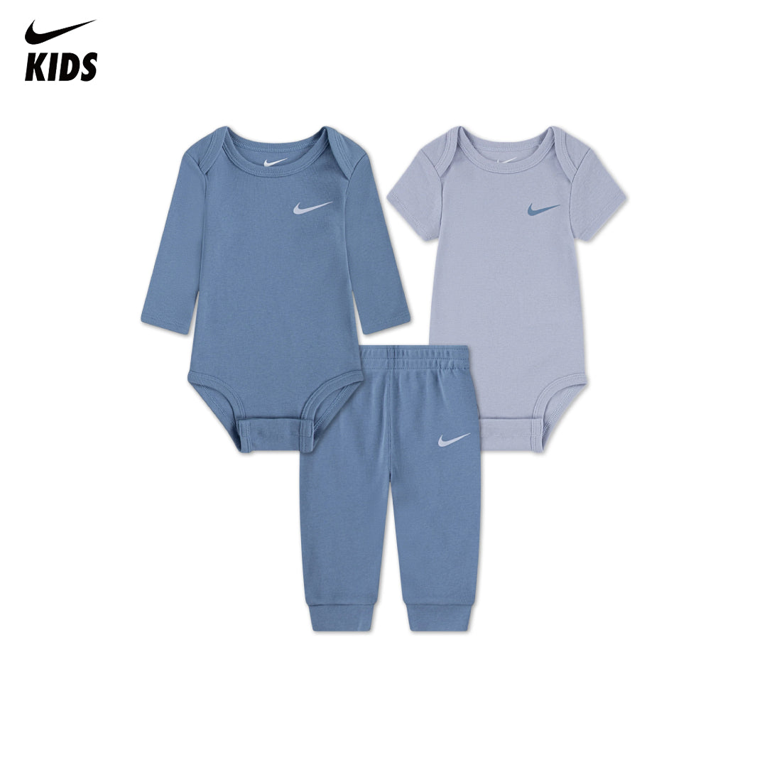 Nike 3-Piece Essentials 2 Bodysuits & Pants Set (Newborn)