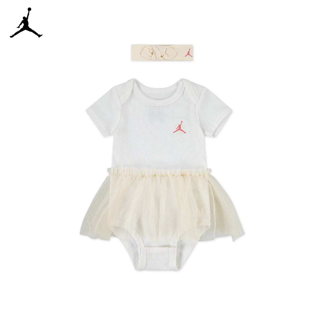Jordan Girls 2-Piece Jumpman Take Flight Gift Set (Newborn)