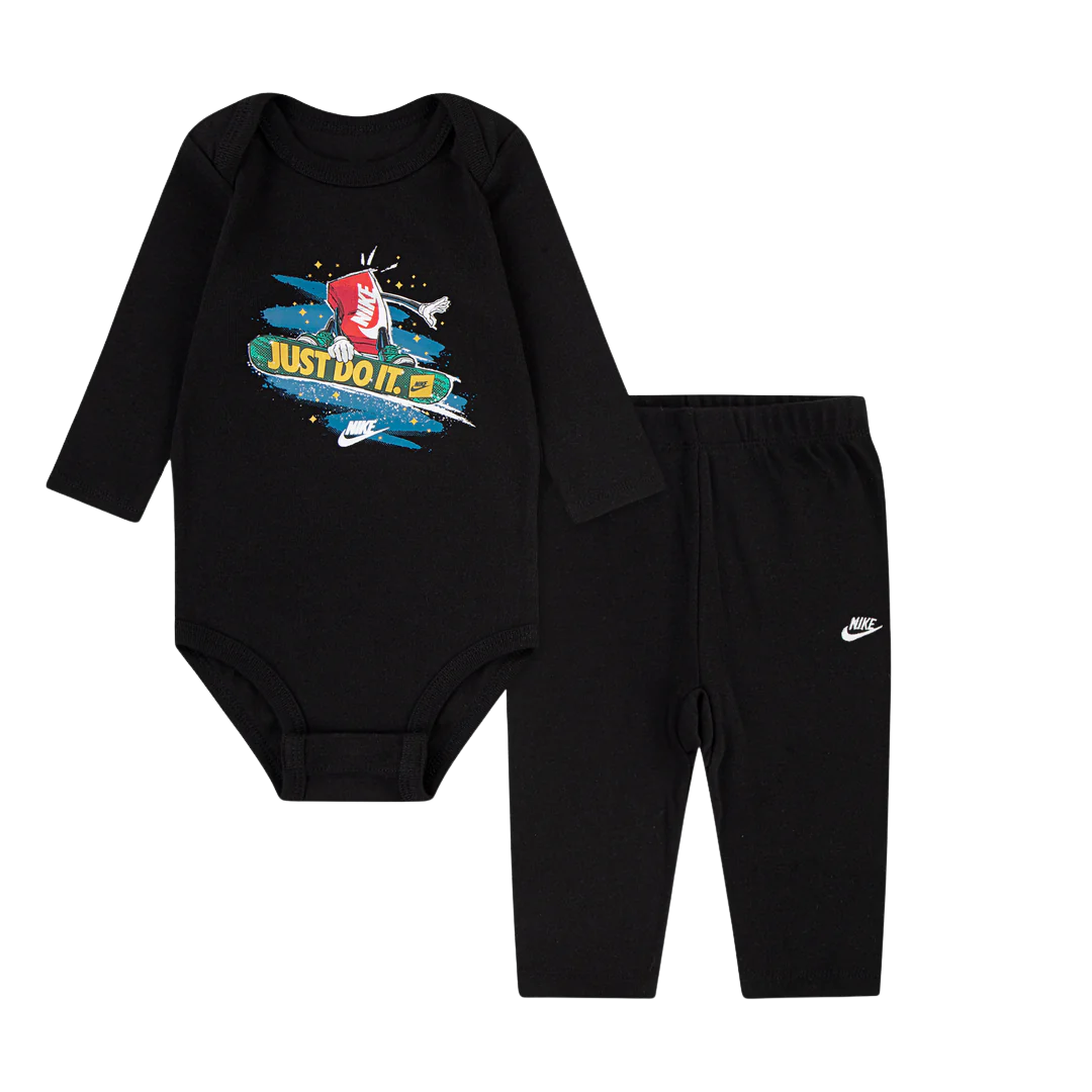 Nike 3-Piece Boxy Holiday Bodysuit, Pants & Socks Gift Set (Infant)