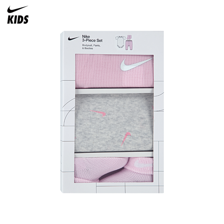 Nike Girls Bodysuit & Waffle 3 Pack Gift Set (Infant)